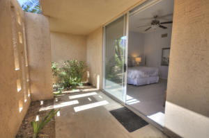 45730 Hopi Road Indian Wells, CA 92210 - Photo 42 of 42 a view of lobby with mirror