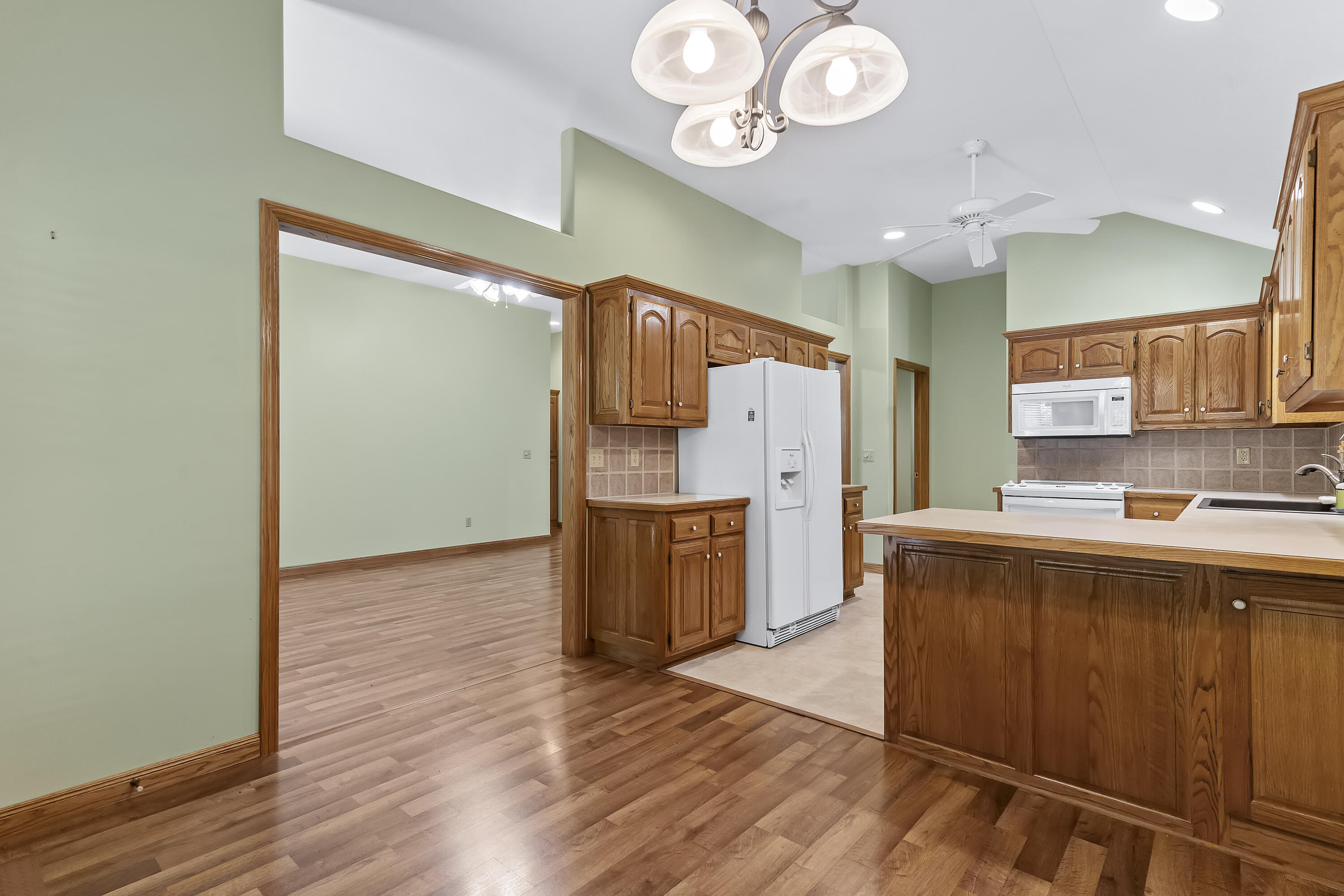 3111 West Sunset Street Springfield, MO 65807 - Photo 12 of 34 3111 W Sunset-12