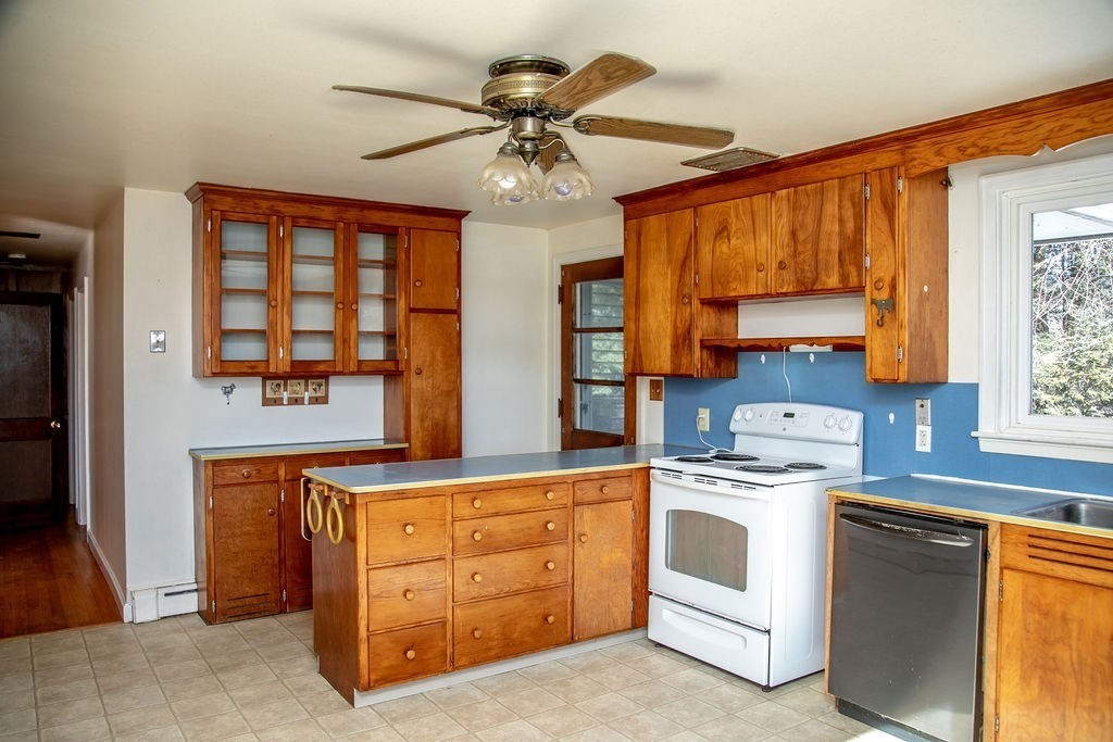 249 Shelburne Road Greenfield, MA 01301 - Photo 11 of 28 Gallery Image 11