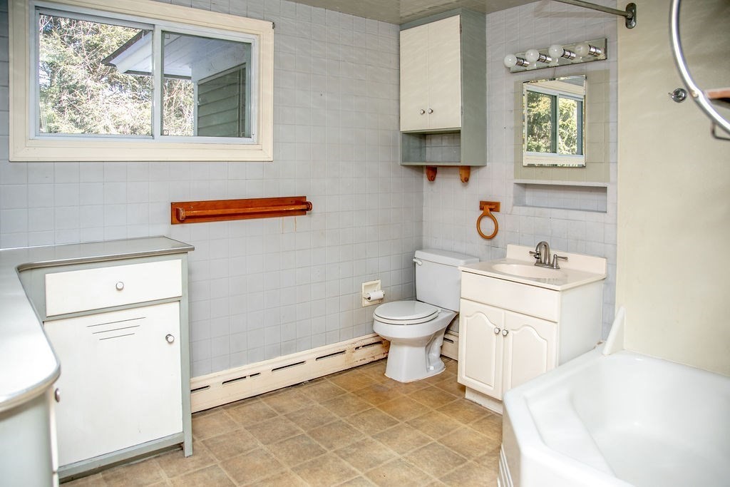 249 Shelburne Road Greenfield, MA 01301 - Photo 14 of 28 Gallery Image 14