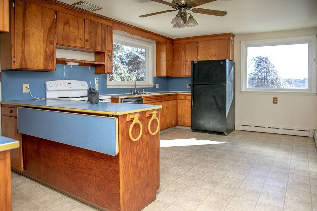 249 Shelburne Road Greenfield, MA 01301 - Photo 8 of 28 Gallery Image 8