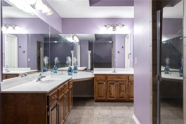 $535,000 | 25609 East 31st Terrace South, Blue Springs, MO 64015