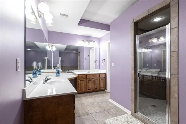 $535,000 | 25609 East 31st Terrace South, Blue Springs, MO 64015