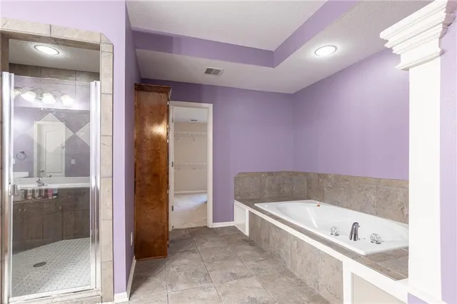 $535,000 | 25609 East 31st Terrace South, Blue Springs, MO 64015