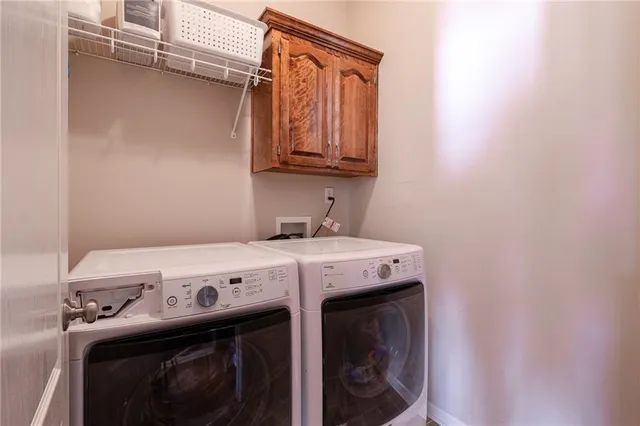 $535,000 | 25609 East 31st Terrace South, Blue Springs, MO 64015