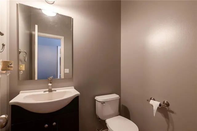 $535,000 | 25609 East 31st Terrace South, Blue Springs, MO 64015