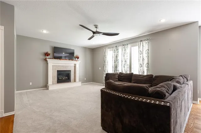 $535,000 | 25609 East 31st Terrace South, Blue Springs, MO 64015