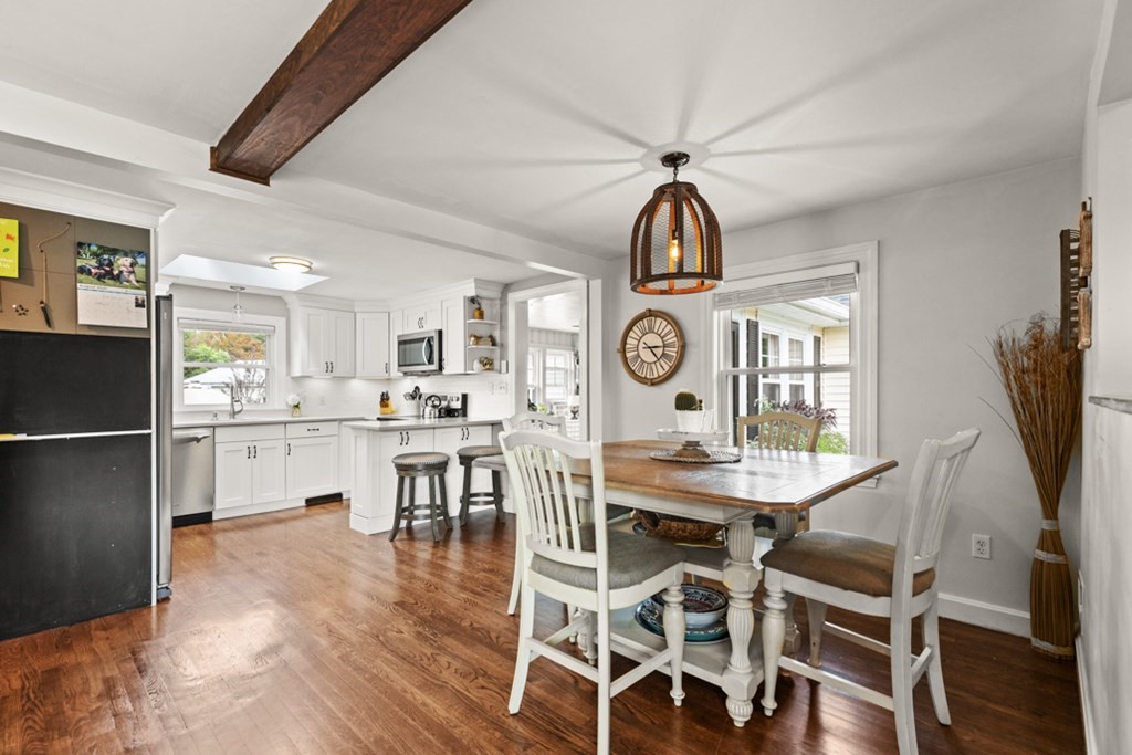 16 Crescent Road Hamilton, MA 01982 - Photo 7 of 34 Gallery Image 7