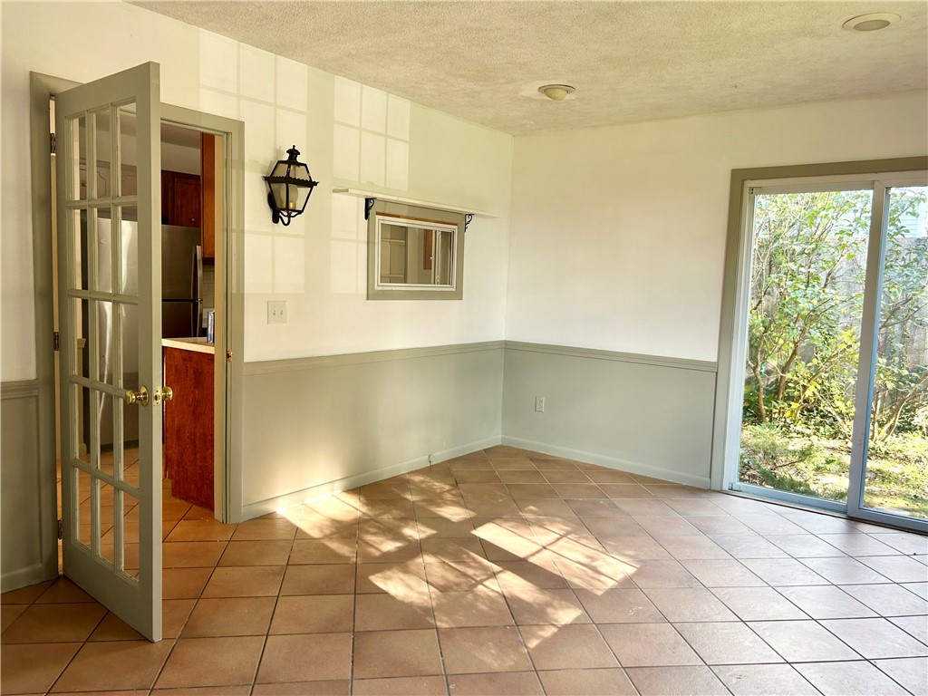 26 Old Pine Road Narragansett, RI 02882 - Photo 6 of 21