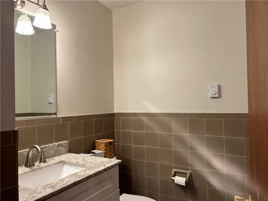 26 Old Pine Road Narragansett, RI 02882 - Photo 7 of 21