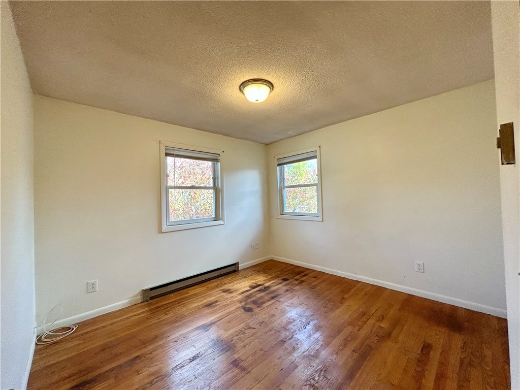 26 Old Pine Road Narragansett, RI 02882 - Photo 10 of 21