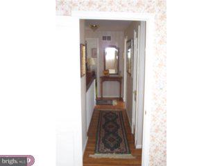 518 Overlook Road Philadelphia, PA 19128 - Photo 4 of 6