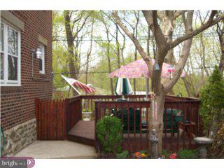 518 Overlook Road Philadelphia, PA 19128 - Photo 5 of 6