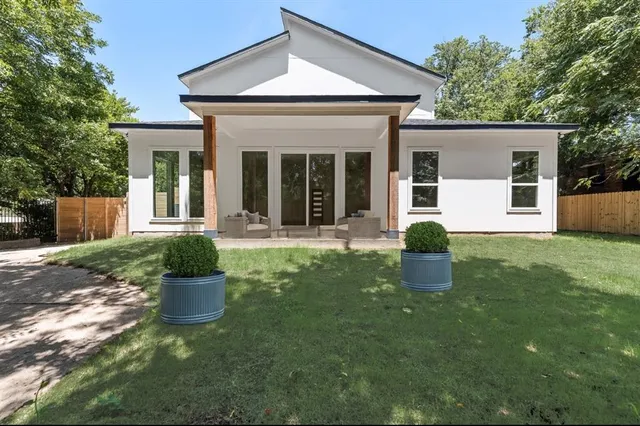 $537,700 | 1318 Nokomis Avenue, Dallas, TX 75224