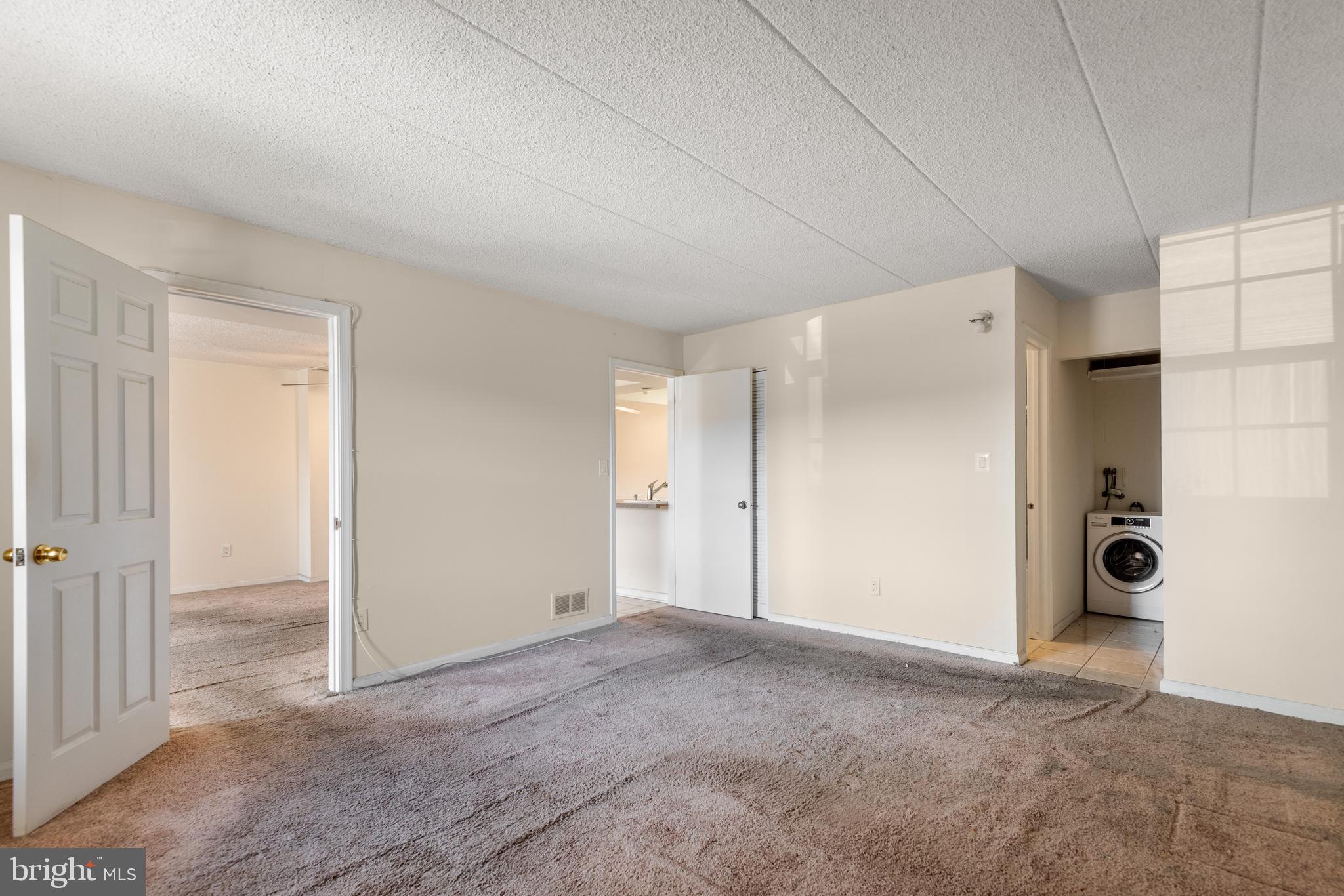 130 Riversedge Drive, Unit CONDO 130 Norristown, PA 19403 - Photo 15 of 20 a view of an empty room