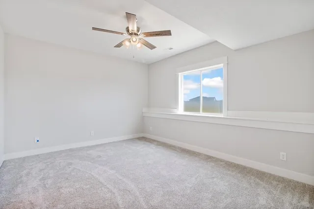 $699,900 | 1811 Halls Creek Avenue, Raymore, MO 64083