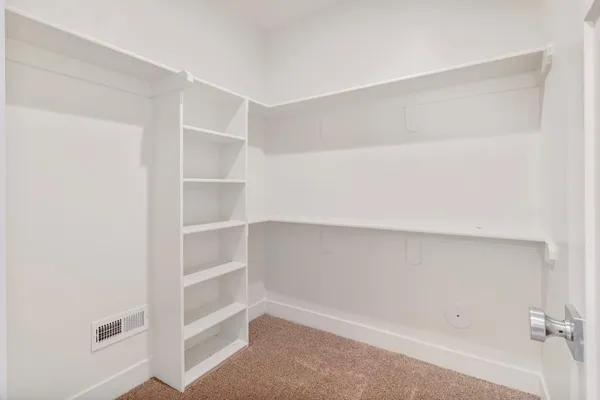 $699,900 | 1811 Halls Creek Avenue, Raymore, MO 64083