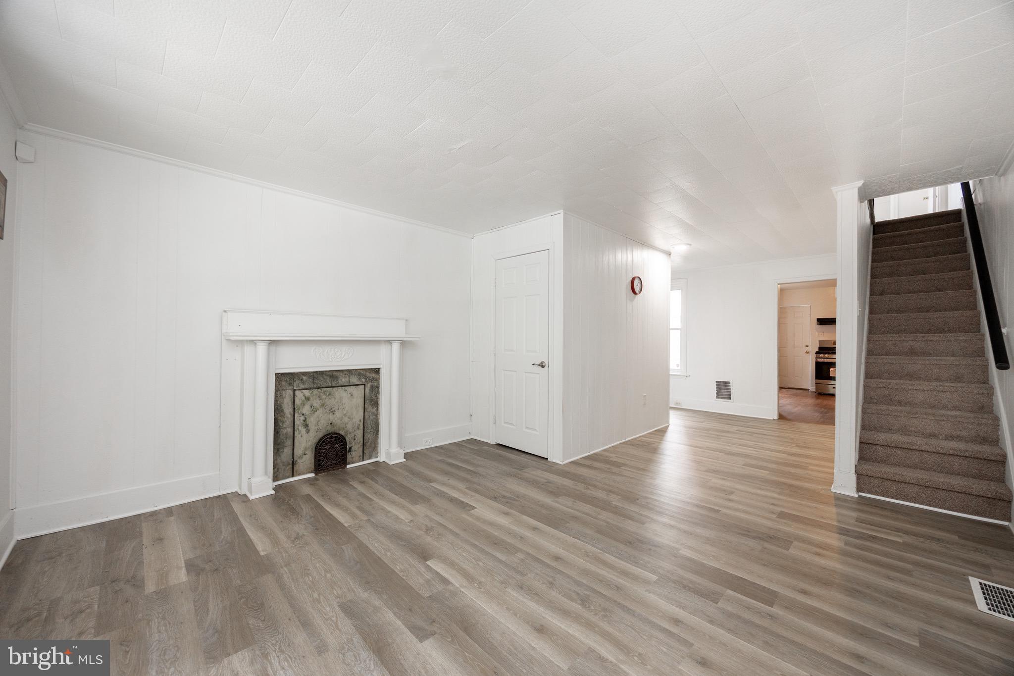 366 Valley Road Coatesville, PA 19320 - Photo 3 of 34 Gallery Image 3