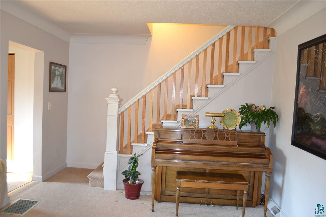 5202 Ivanhoe Street Duluth, MN 55804 - Photo 4 of 20 Gallery Image 4