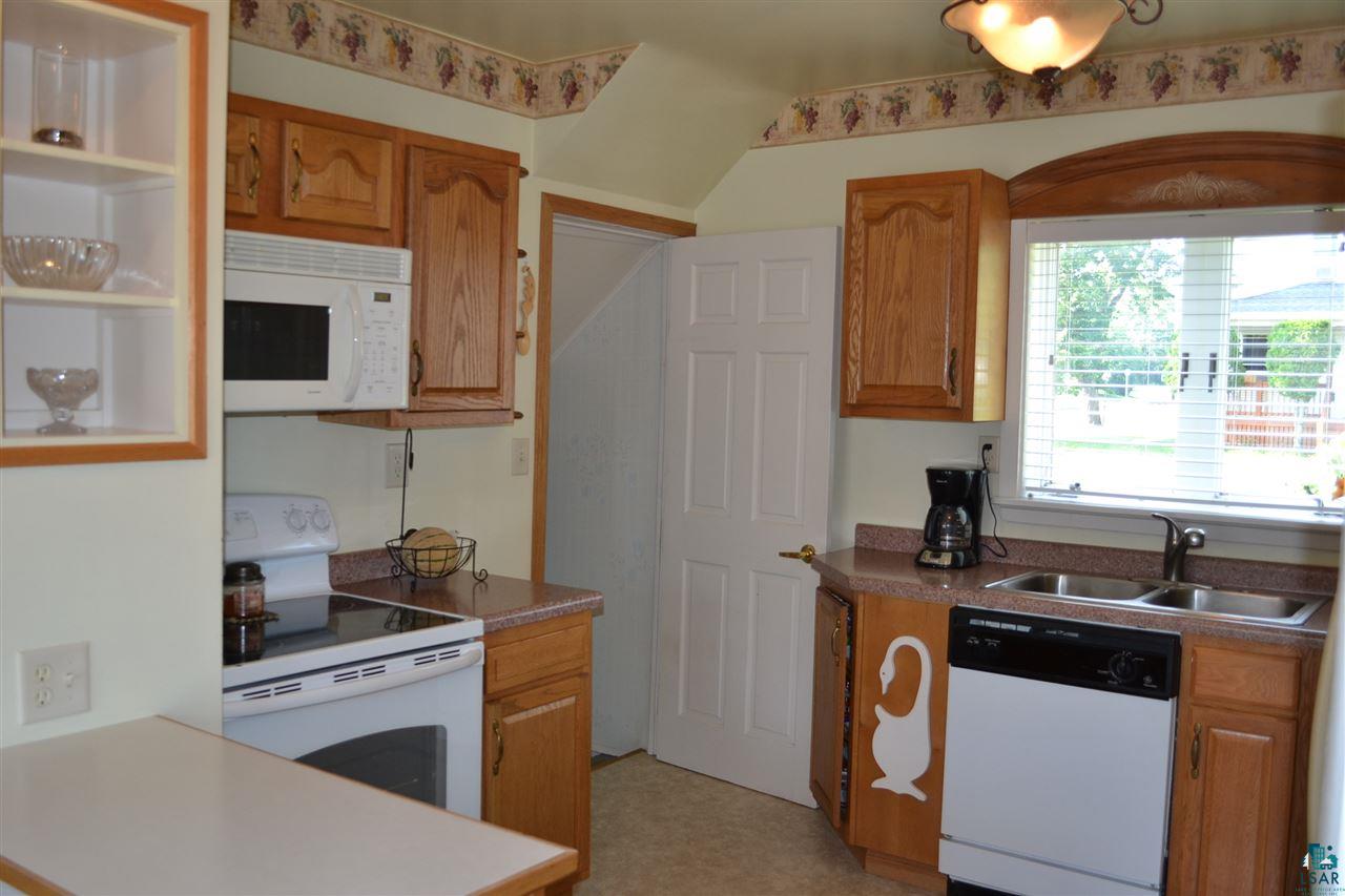 5202 Ivanhoe Street Duluth, MN 55804 - Photo 8 of 20 Gallery Image 8