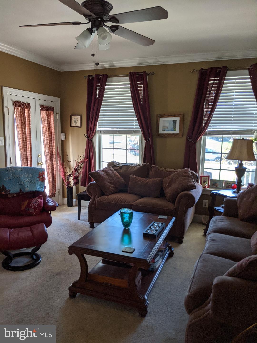 54 Providence Road Mickleton, NJ 08056 - Photo 3 of 26 Living room