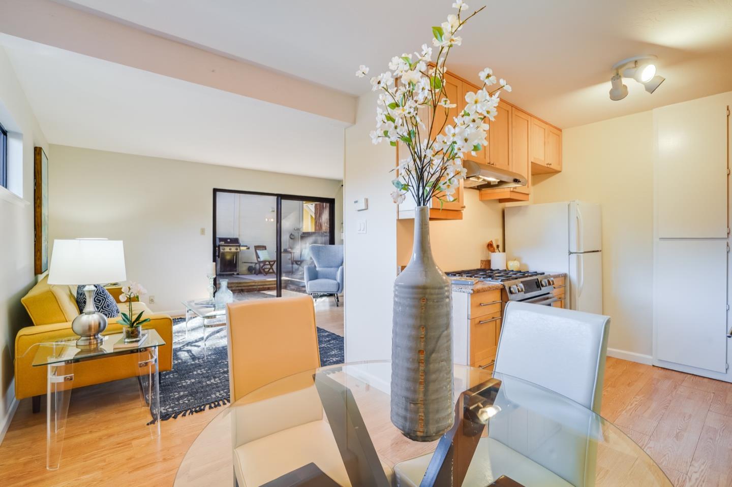 2530 West Middlefield Road Mountain View, CA 94043 - Photo 14 of 34 Gallery Image 14