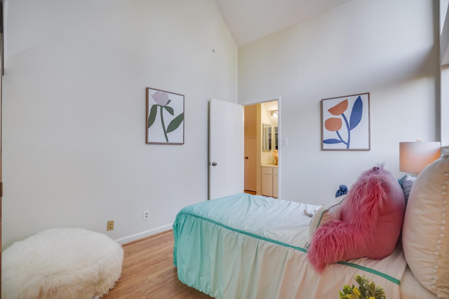 2530 West Middlefield Road Mountain View, CA 94043 - Photo 24 of 34 Gallery Image 24