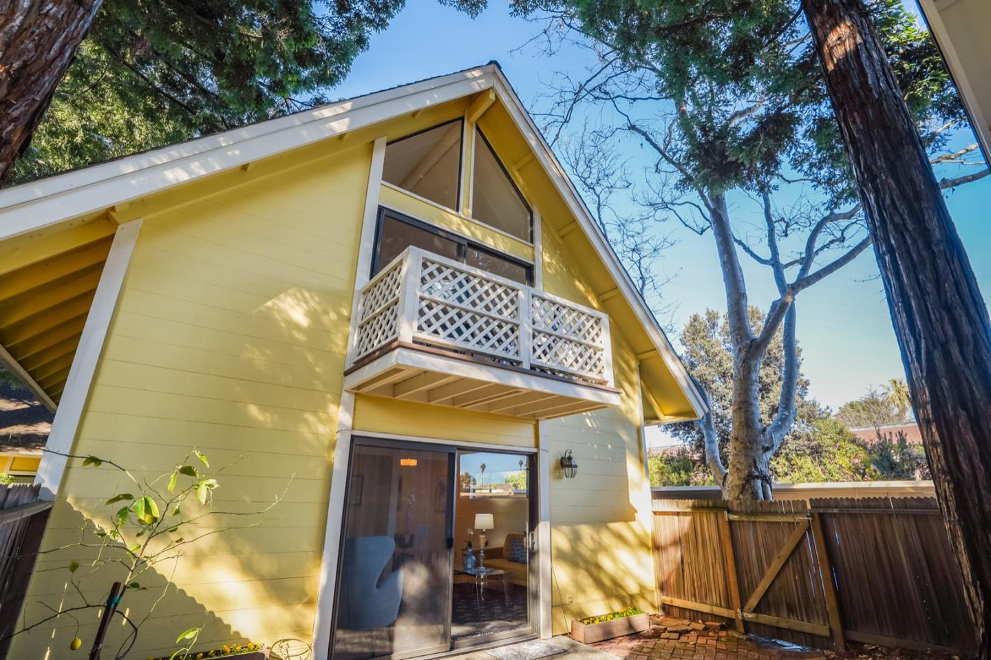 2530 West Middlefield Road Mountain View, CA 94043 - Photo 28 of 34 Gallery Image 28