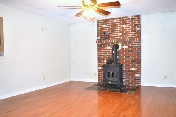 530 Rollstone Road Fitchburg, MA 01420 - Photo 18 of 24 Gallery Image 18