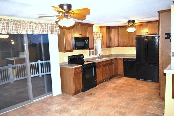 530 Rollstone Road Fitchburg, MA 01420 - Photo 4 of 24 Gallery Image 4