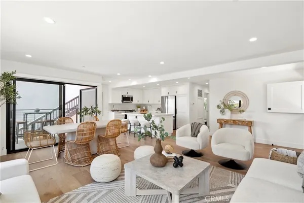$3,695,000 | 246 Fairview Street, Laguna Beach, CA 92651