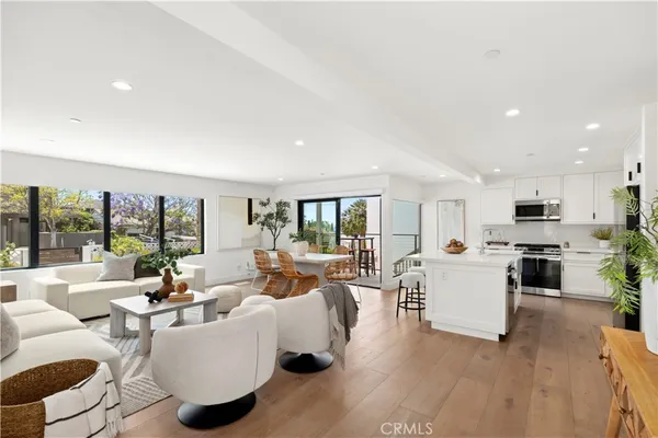 $3,695,000 | 246 Fairview Street, Laguna Beach, CA 92651