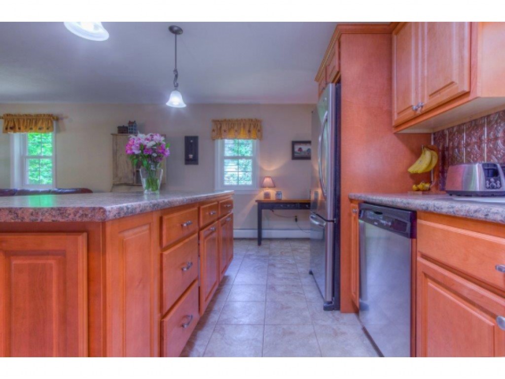 11 Cider Hill Road Rochester, NH 03867 - Photo 11 of 30