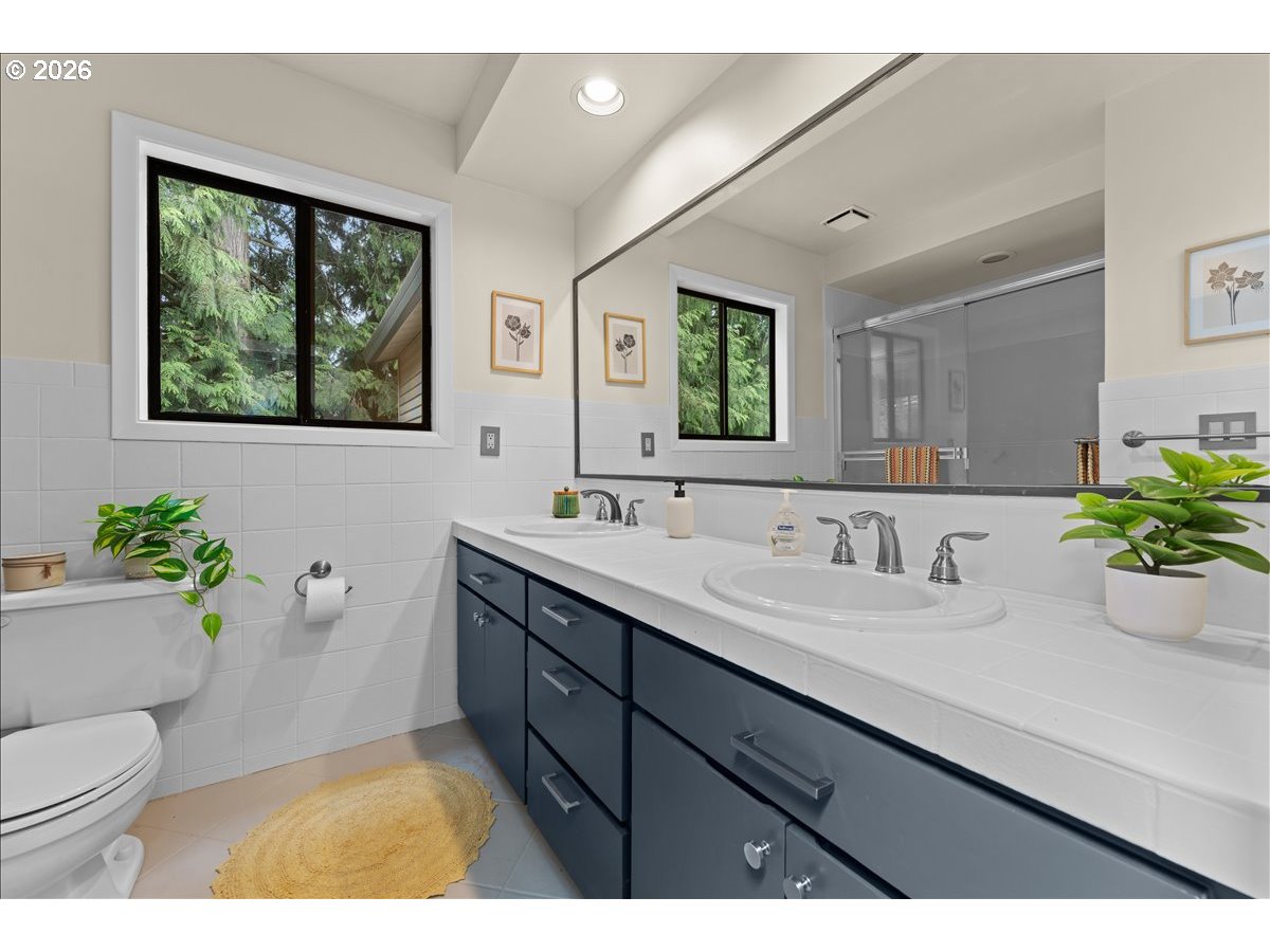 7720 Southwest Ruby Terrace Portland, OR 97219 - Photo 32 of 46 Gallery Image 32