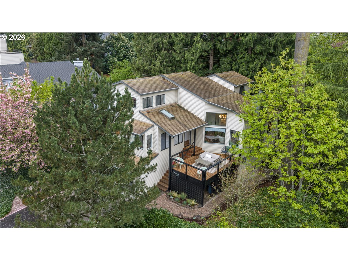7720 Southwest Ruby Terrace Portland, OR 97219 - Photo 38 of 46 Gallery Image 38
