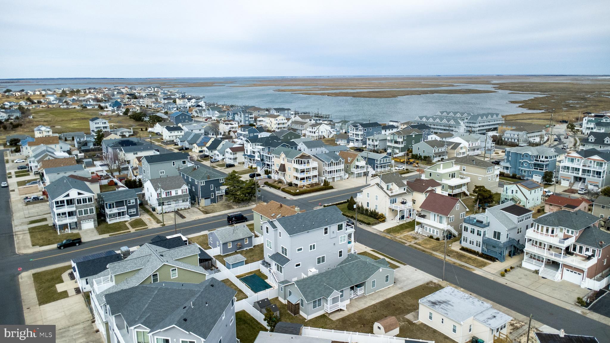 204 10th Street North Brigantine, NJ 08203 - Photo 41 of 88 an aerial view of multiple house
