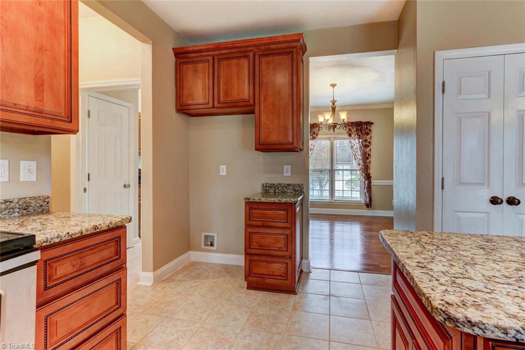 7605 Keating Drive Oak Ridge, NC 27310 - Photo 8 of 30 Gallery Image 8