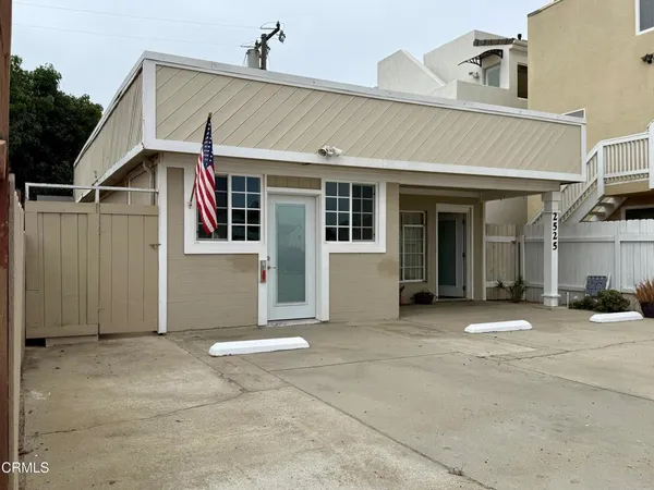 $879,000 | 2525 Roosevelt Boulevard, Oxnard, CA 93035