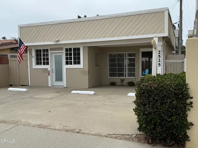 $979,000 | 2525 Roosevelt Boulevard, Oxnard, CA 93035