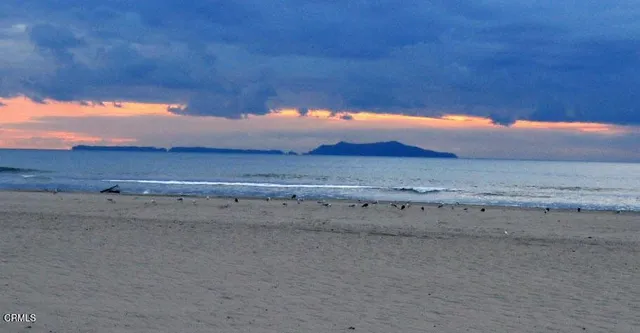 $979,000 | 2525 Roosevelt Boulevard, Oxnard, CA 93035