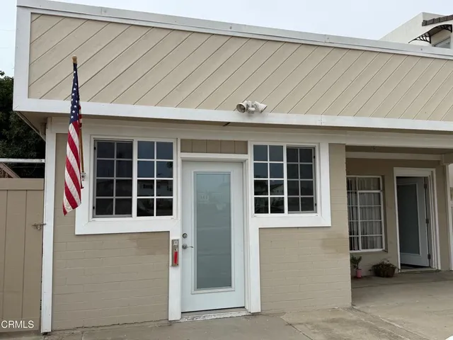 $979,000 | 2525 Roosevelt Boulevard, Oxnard, CA 93035