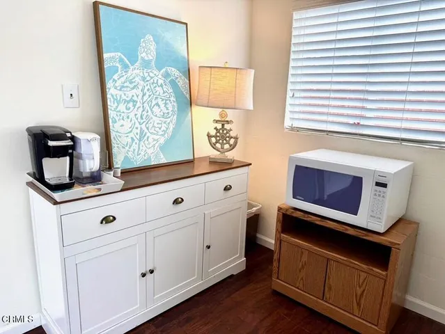 $979,000 | 2525 Roosevelt Boulevard, Oxnard, CA 93035