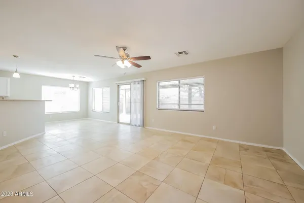 $2,495 | 2255 East Parkside Lane, Phoenix, AZ 85024