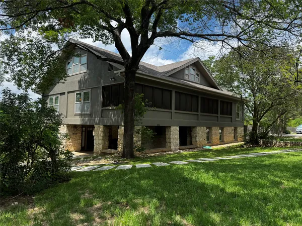 $3,250 | 1216 West 22nd Street, Unit B, Austin, TX 78705