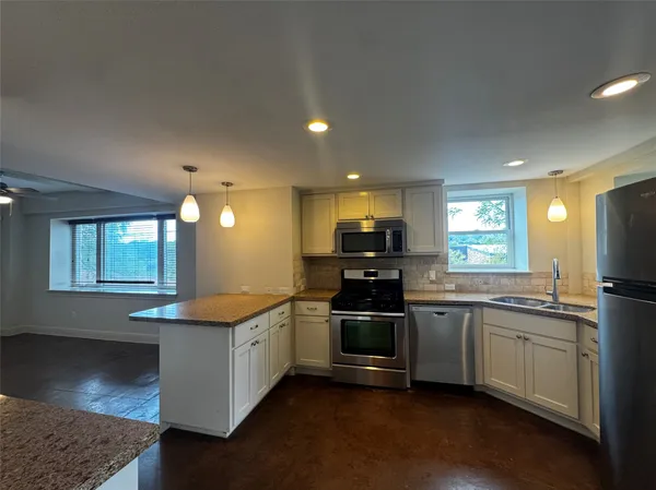 $3,250 | 1216 West 22nd Street, Unit B, Austin, TX 78705