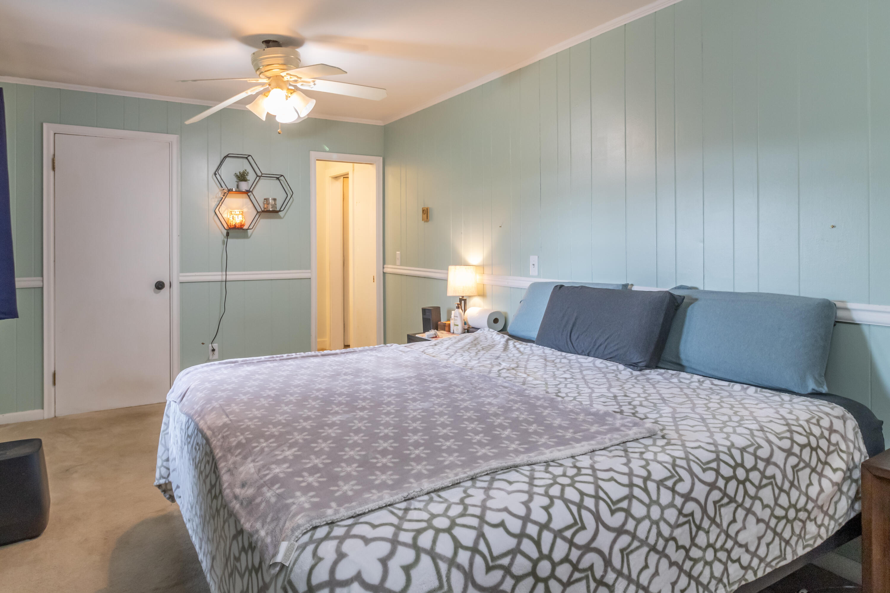 278 Sunset Road Deer Isle, ME 04627 - Photo 20 of 75 278 Sunset Road Interiors-2