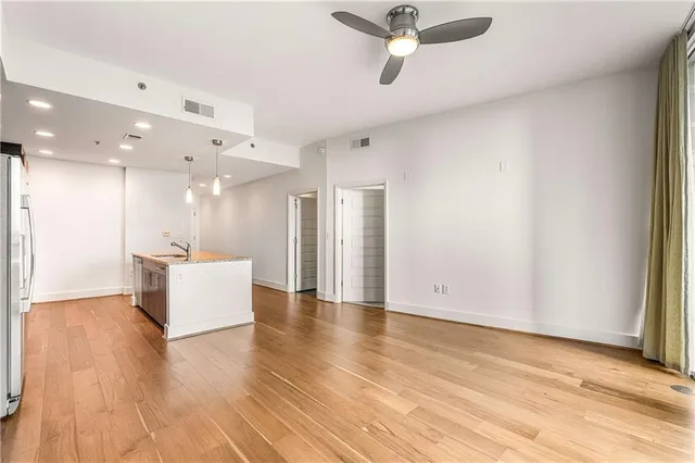 $3,300 | 1080 Peachtree Street Northeast, Unit 1204, Atlanta, GA 30309