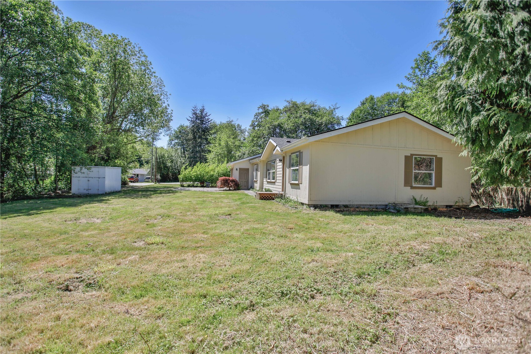 4717 Hansen Drive Clinton, WA 98236 - Photo 20 of 24