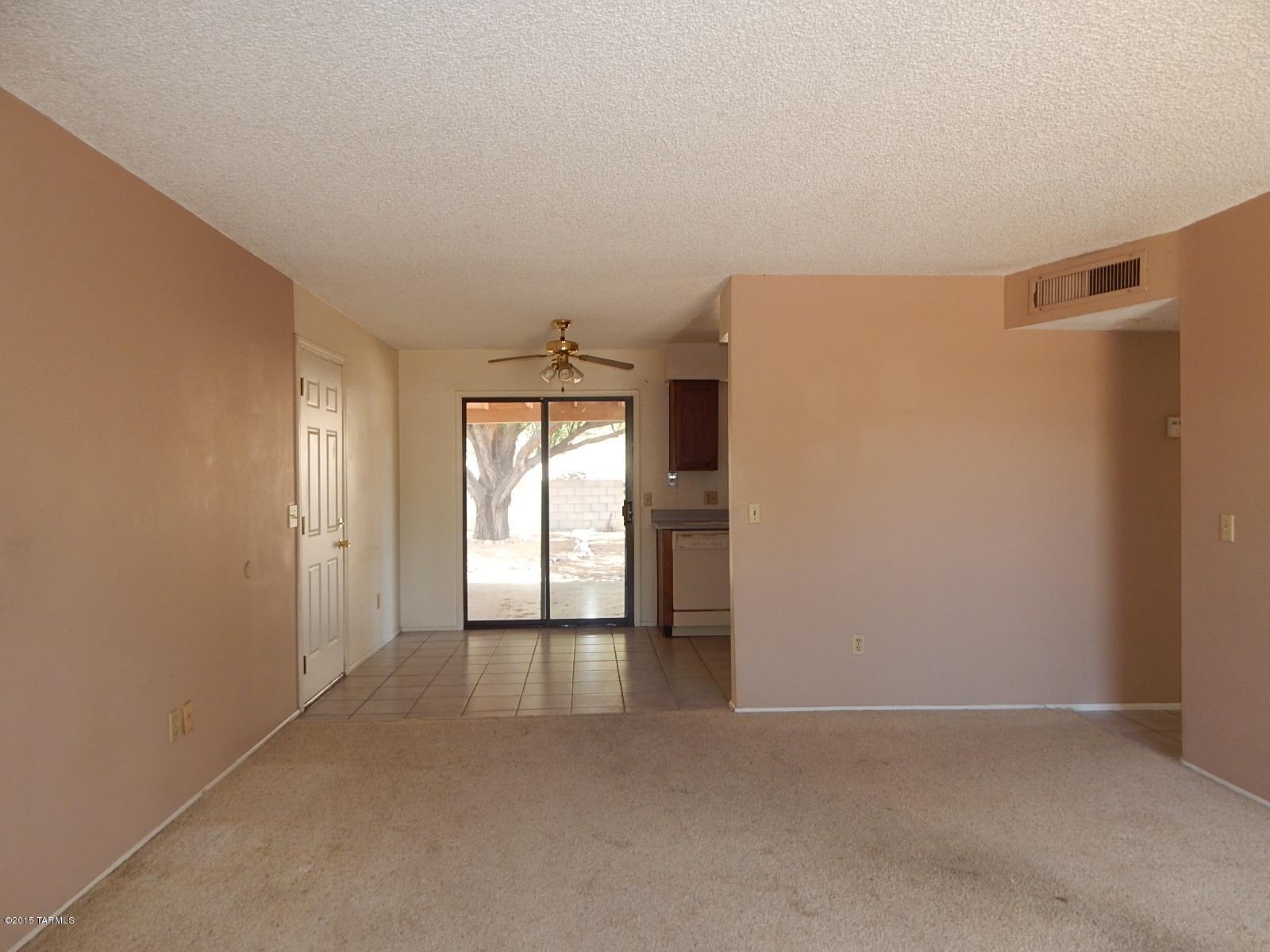 7530 North Rae Avenue Tucson, AZ 85741 - Photo 3 of 20