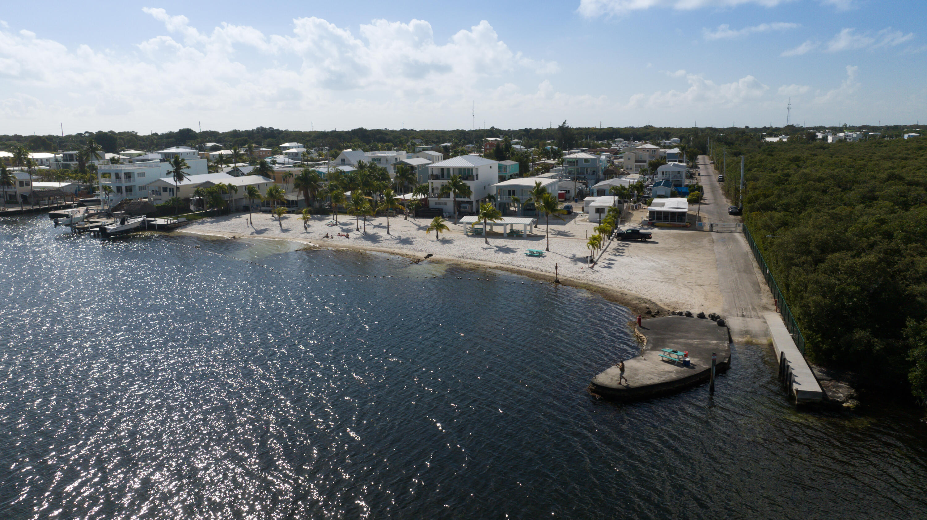192 2nd Court Key Largo, FL 33037 - Photo 39 of 44 a view of roof view